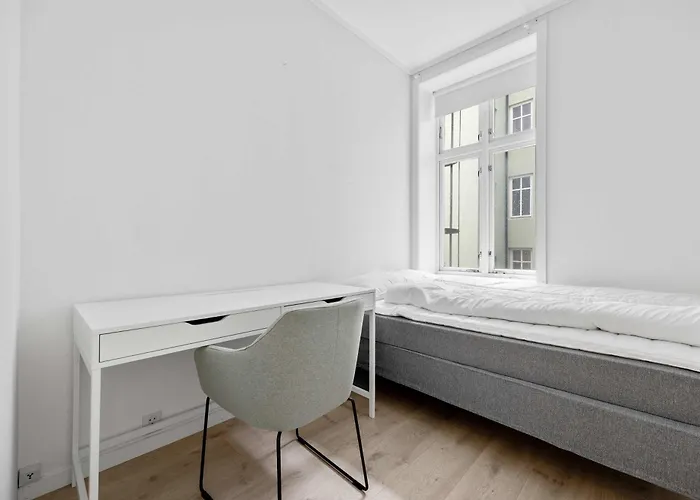 Leilighet Large 4br In Quiet Nygaard *